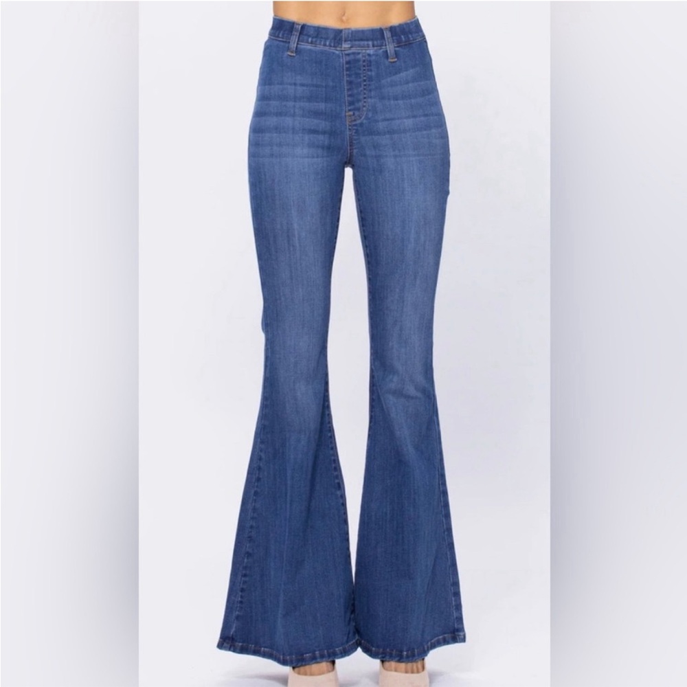 Judy Blue size 20 Flare stretch jeans
